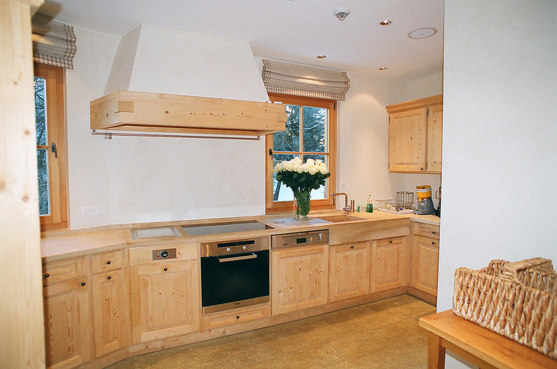 Küchen - P. Holinger AG Schreinerei / Innenausbau